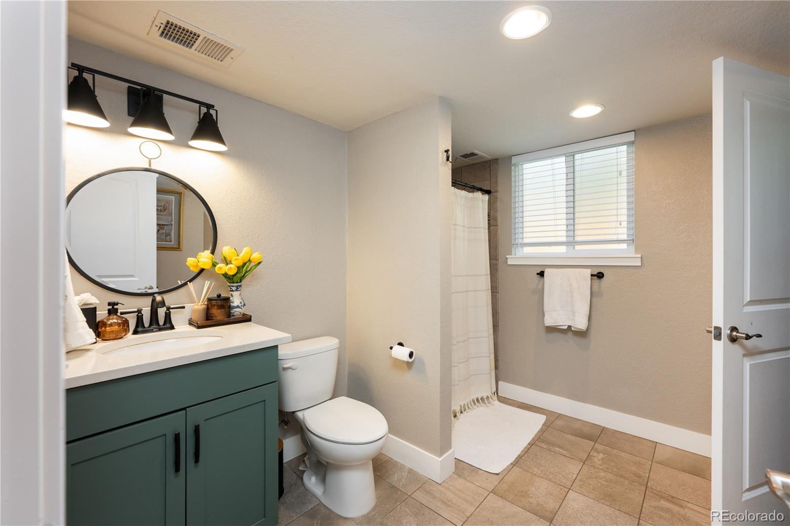 MLS Image #33 for 7355 s elm court,centennial, Colorado