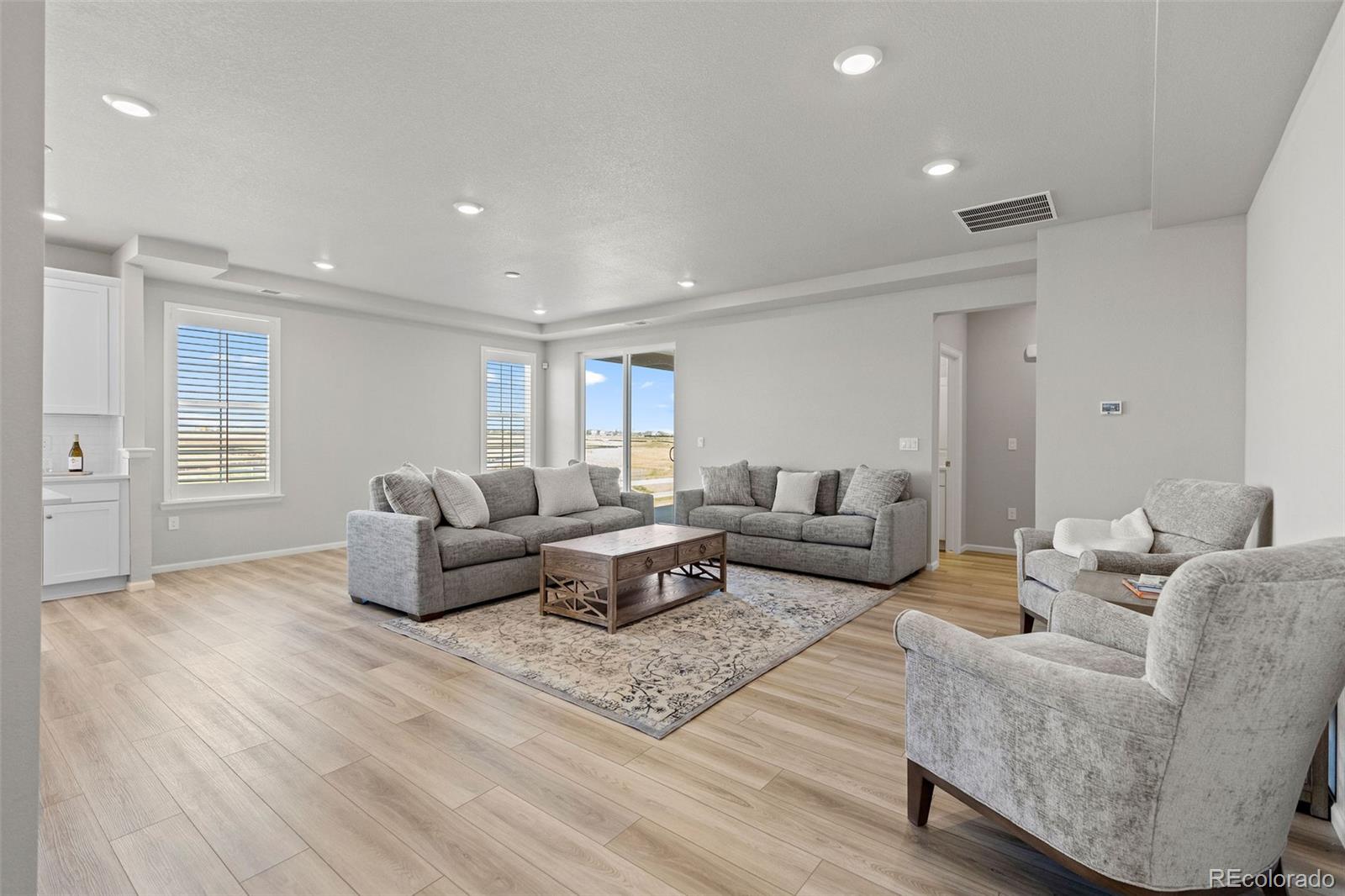 MLS Image #4 for 5126 n quemoy court,aurora, Colorado