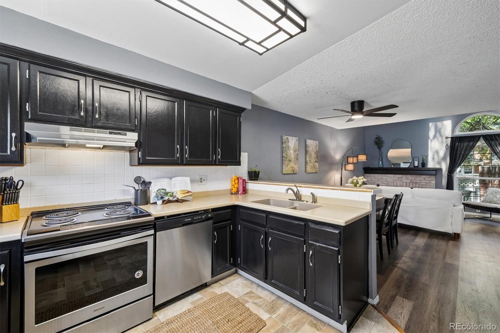 MLS Image #12 for 2913 w long circle,littleton, Colorado