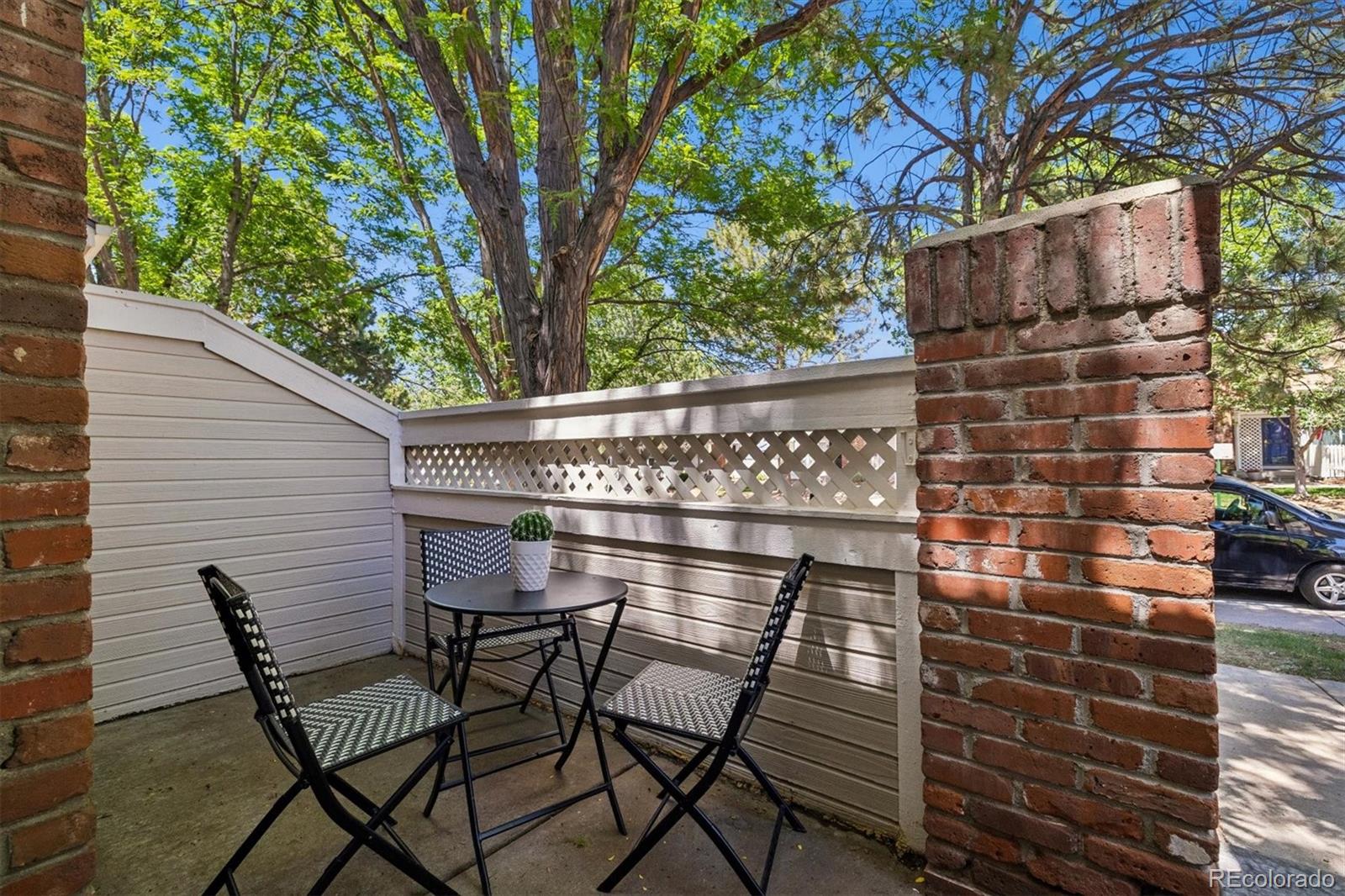 MLS Image #2 for 2913 w long circle,littleton, Colorado