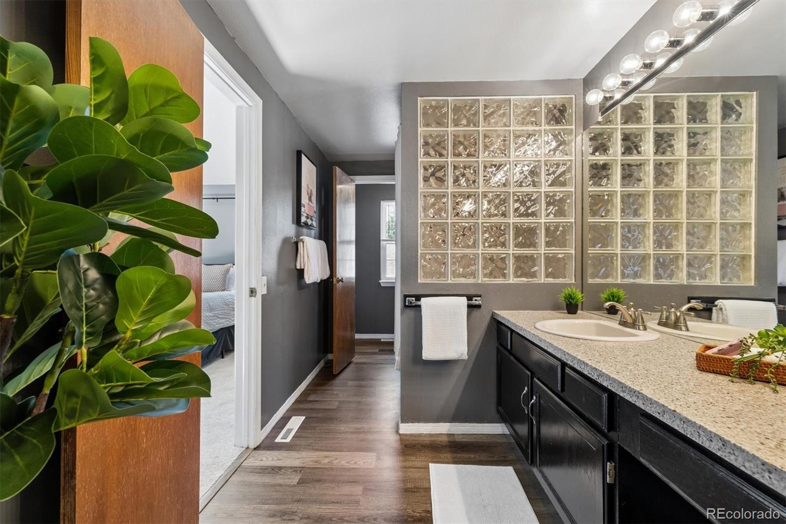 MLS Image #21 for 2913 w long circle,littleton, Colorado