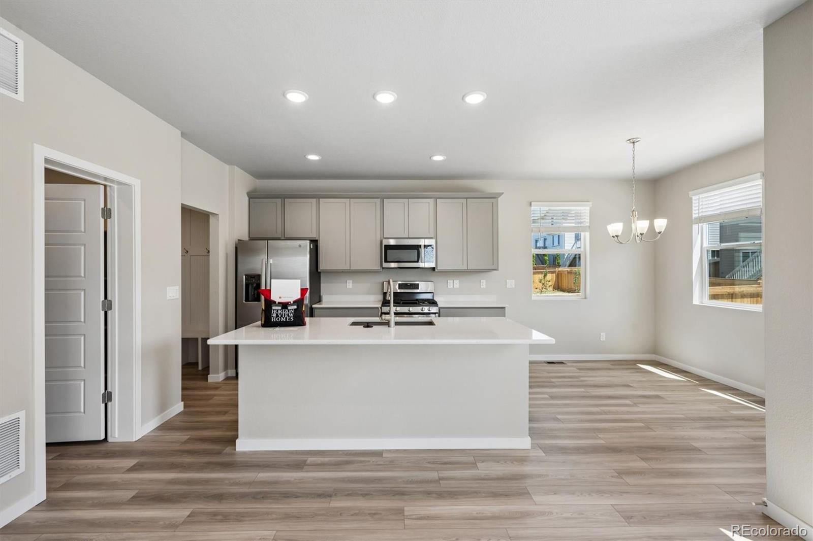 MLS Image #5 for 9136  rifle street,commerce city, Colorado