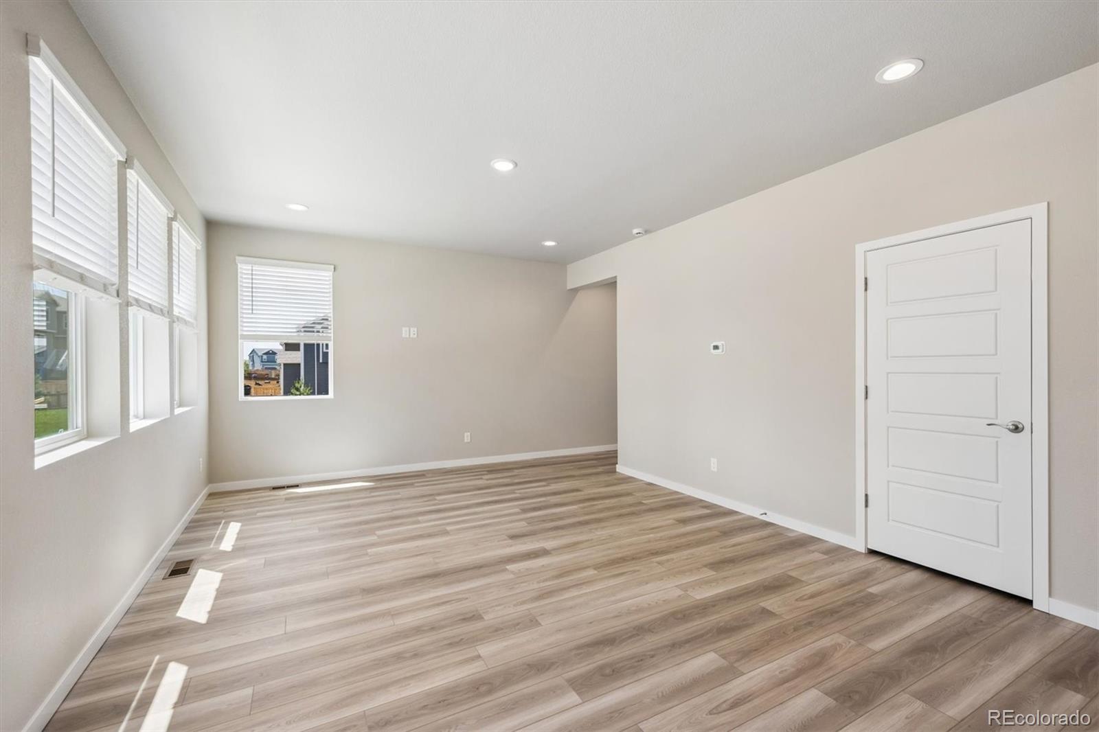 MLS Image #8 for 9136  rifle street,commerce city, Colorado
