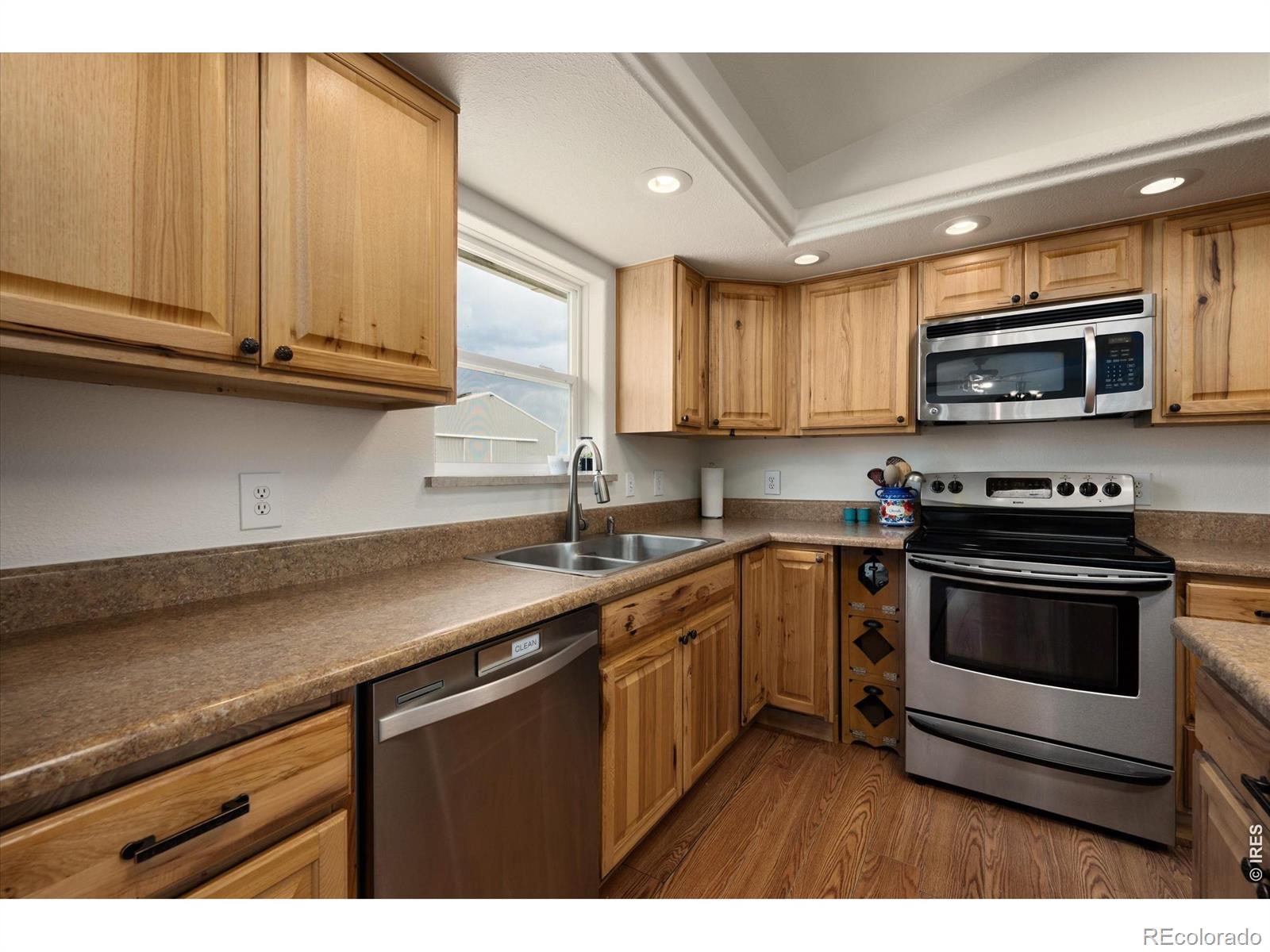 MLS Image #11 for 33669  county road 61.75 ,gill, Colorado