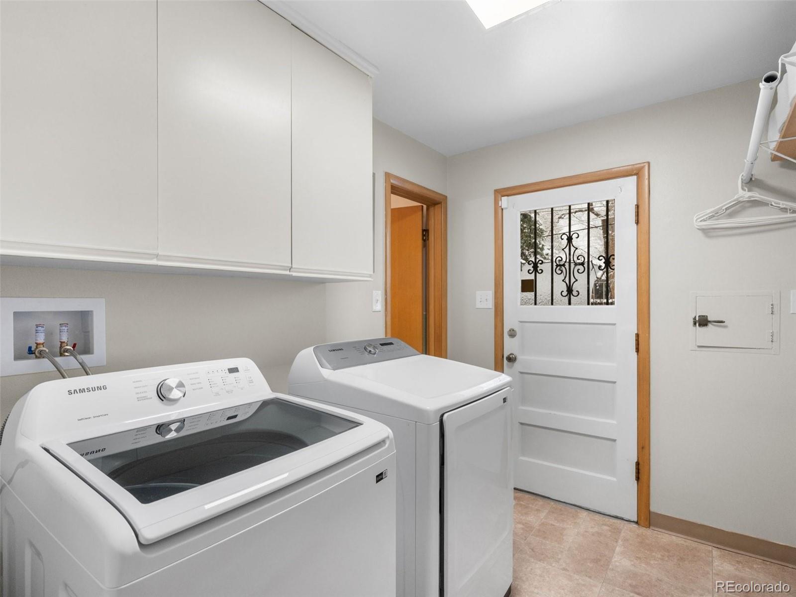 MLS Image #17 for 2728 s langley court,denver, Colorado