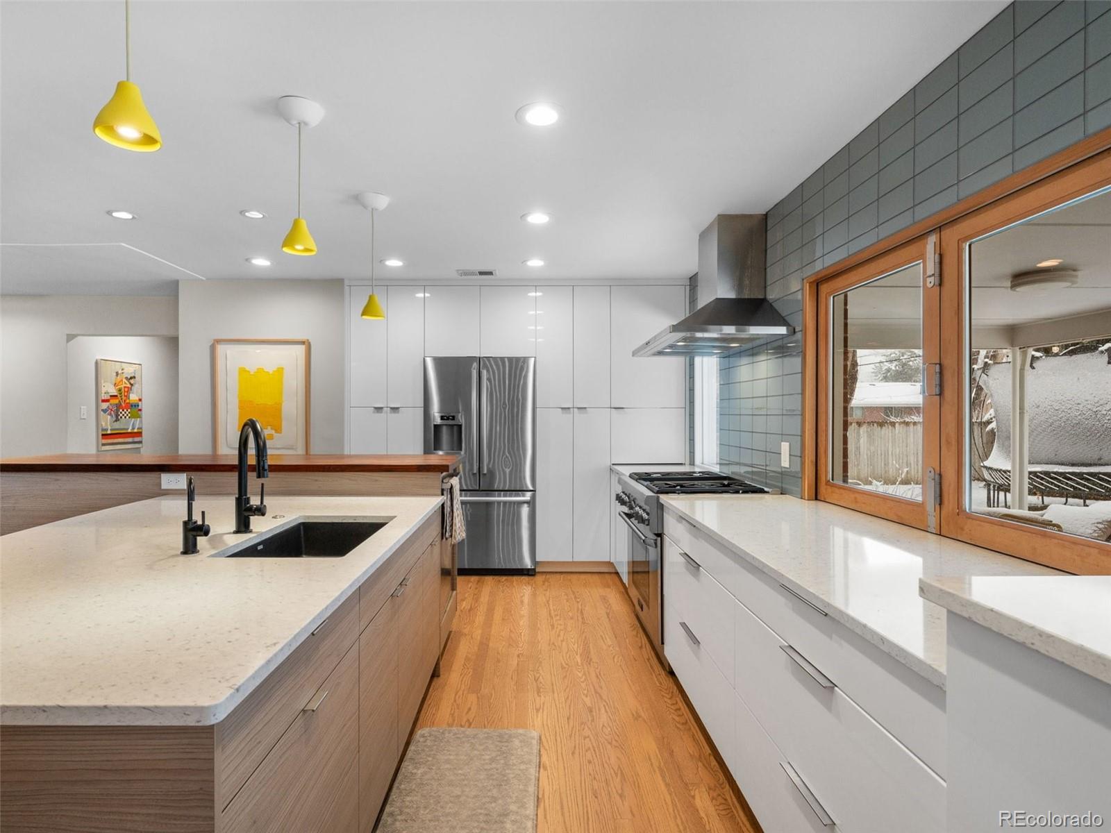 MLS Image #5 for 2728 s langley court,denver, Colorado