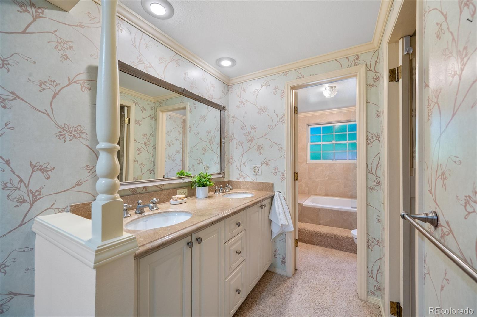 MLS Image #27 for 3297 s oneida way,denver, Colorado