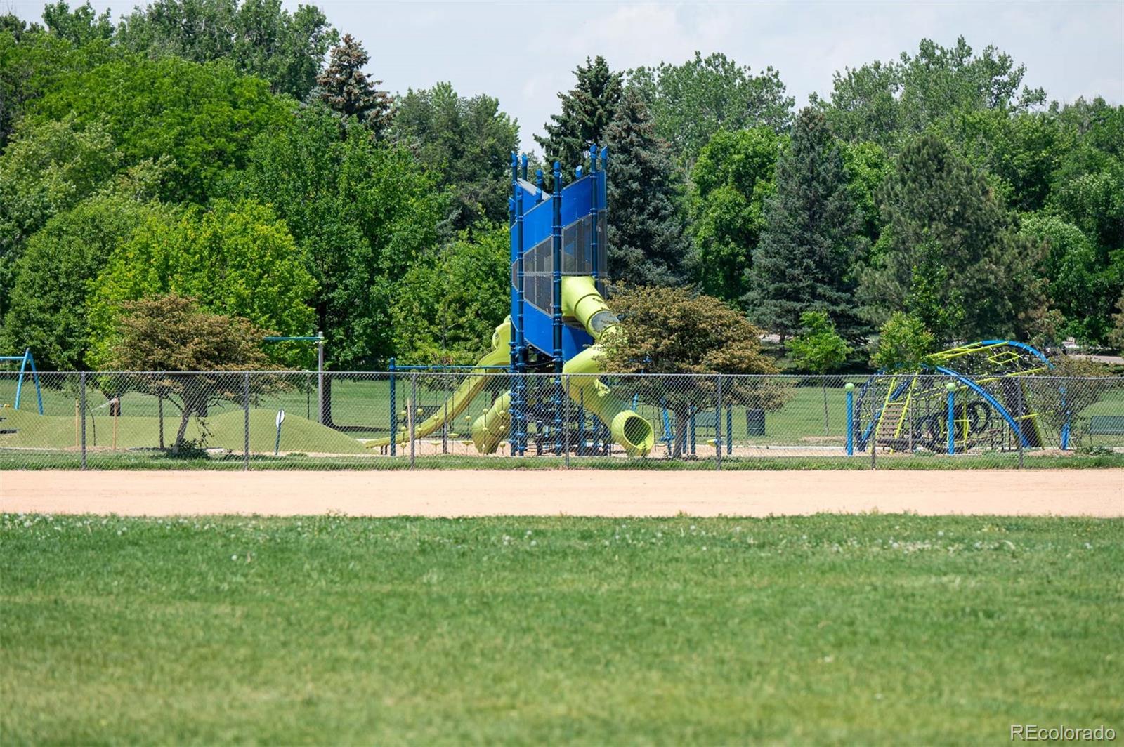MLS Image #47 for 3297 s oneida way,denver, Colorado