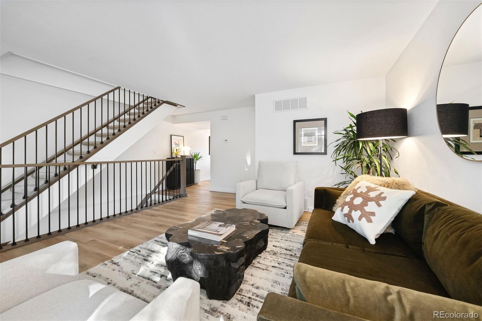 MLS Image #12 for 4202 e maplewood way ,centennial, Colorado