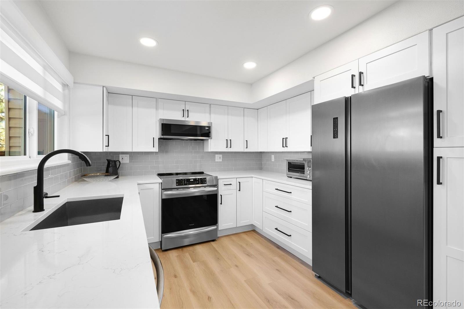 MLS Image #4 for 4202 e maplewood way ,centennial, Colorado