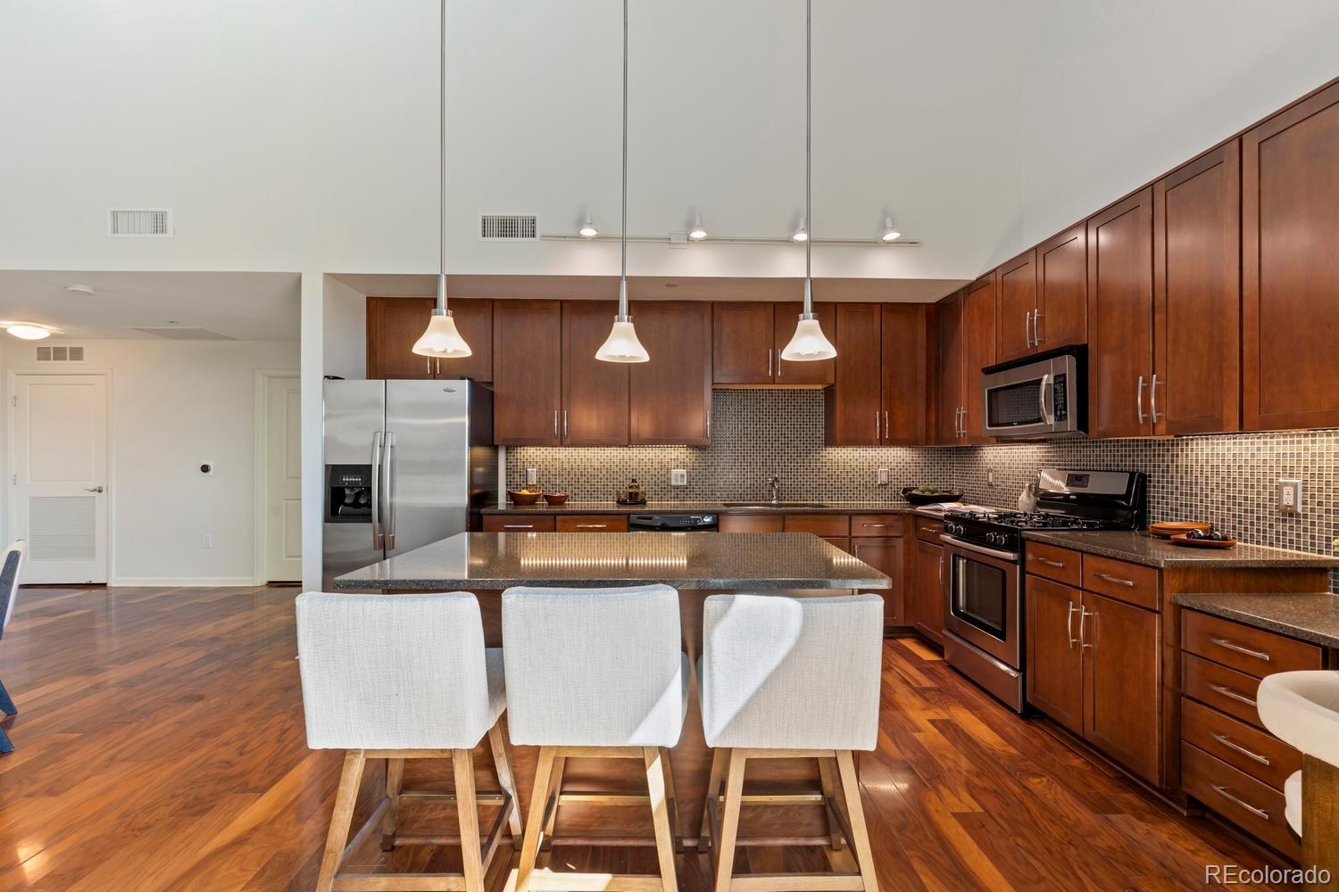 MLS Image #5 for 8185 e lowry boulevard 309,denver, Colorado