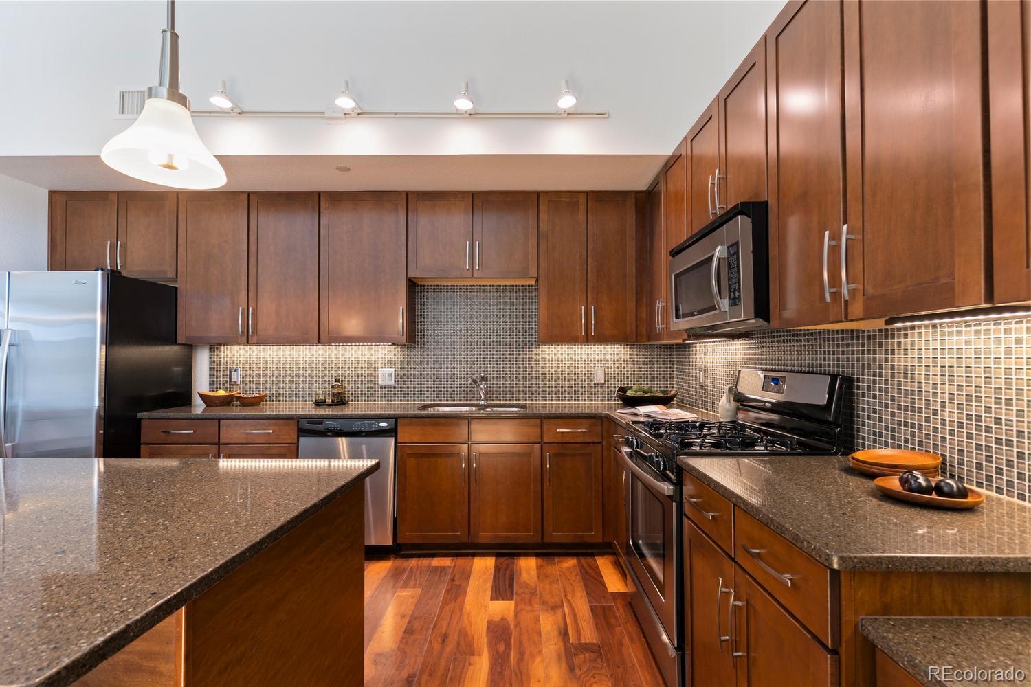 MLS Image #6 for 8185 e lowry boulevard 309,denver, Colorado