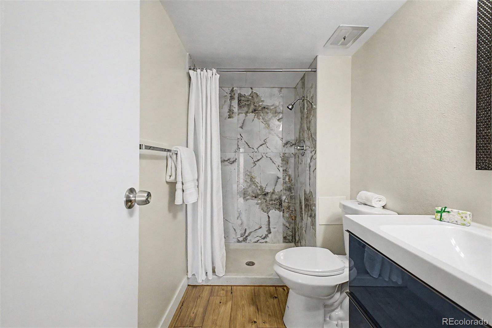 MLS Image #22 for 130 n pearl street 1103,denver, Colorado