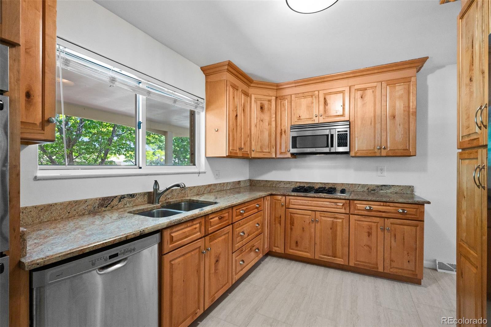 MLS Image #7 for 788 s grape ,denver, Colorado