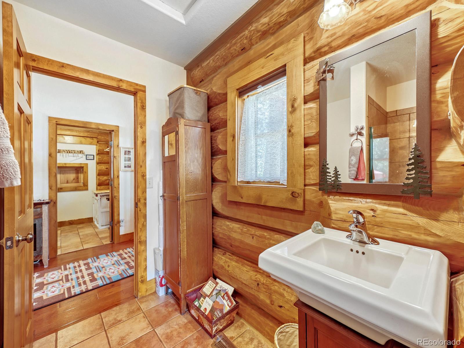 MLS Image #13 for 13035  deer ridge way,larkspur, Colorado