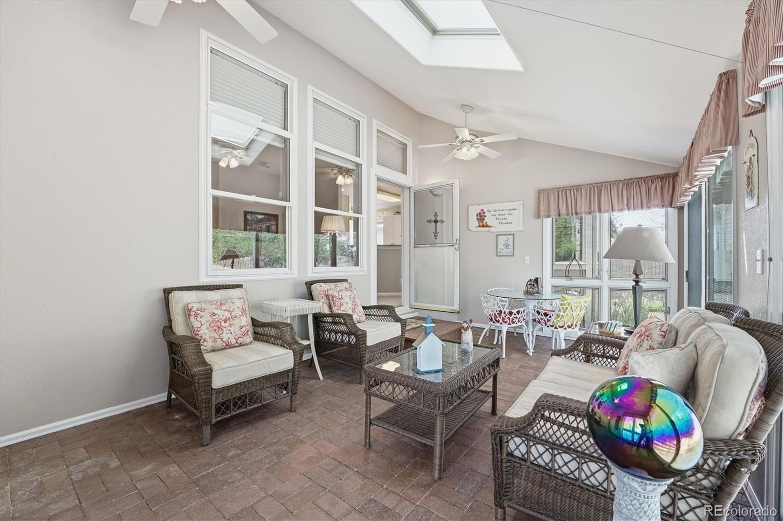 MLS Image #13 for 7287 s acoma street,littleton, Colorado