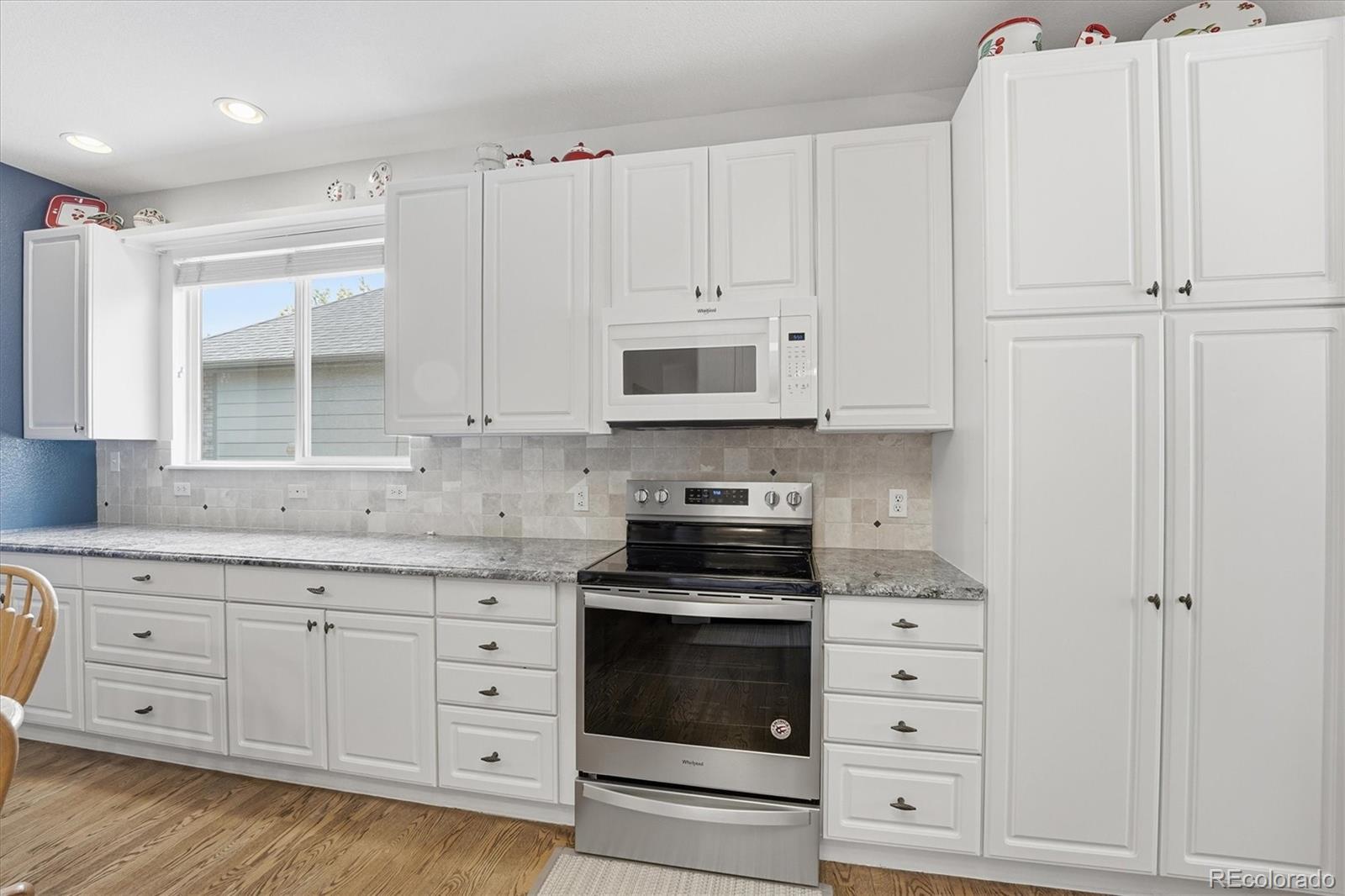 MLS Image #19 for 7287 s acoma street,littleton, Colorado