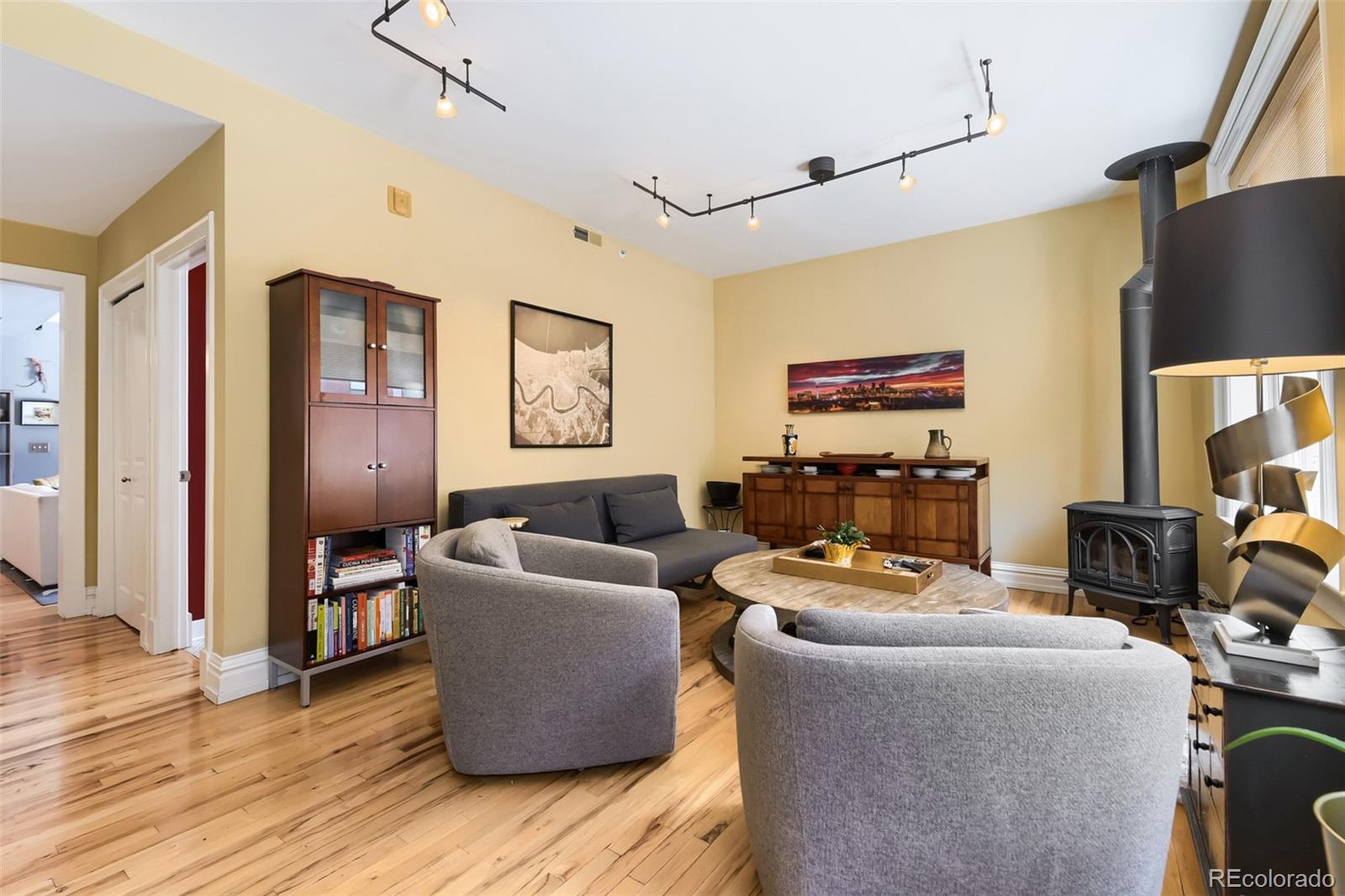 MLS Image #11 for 1620 n pennsylvania street,denver, Colorado