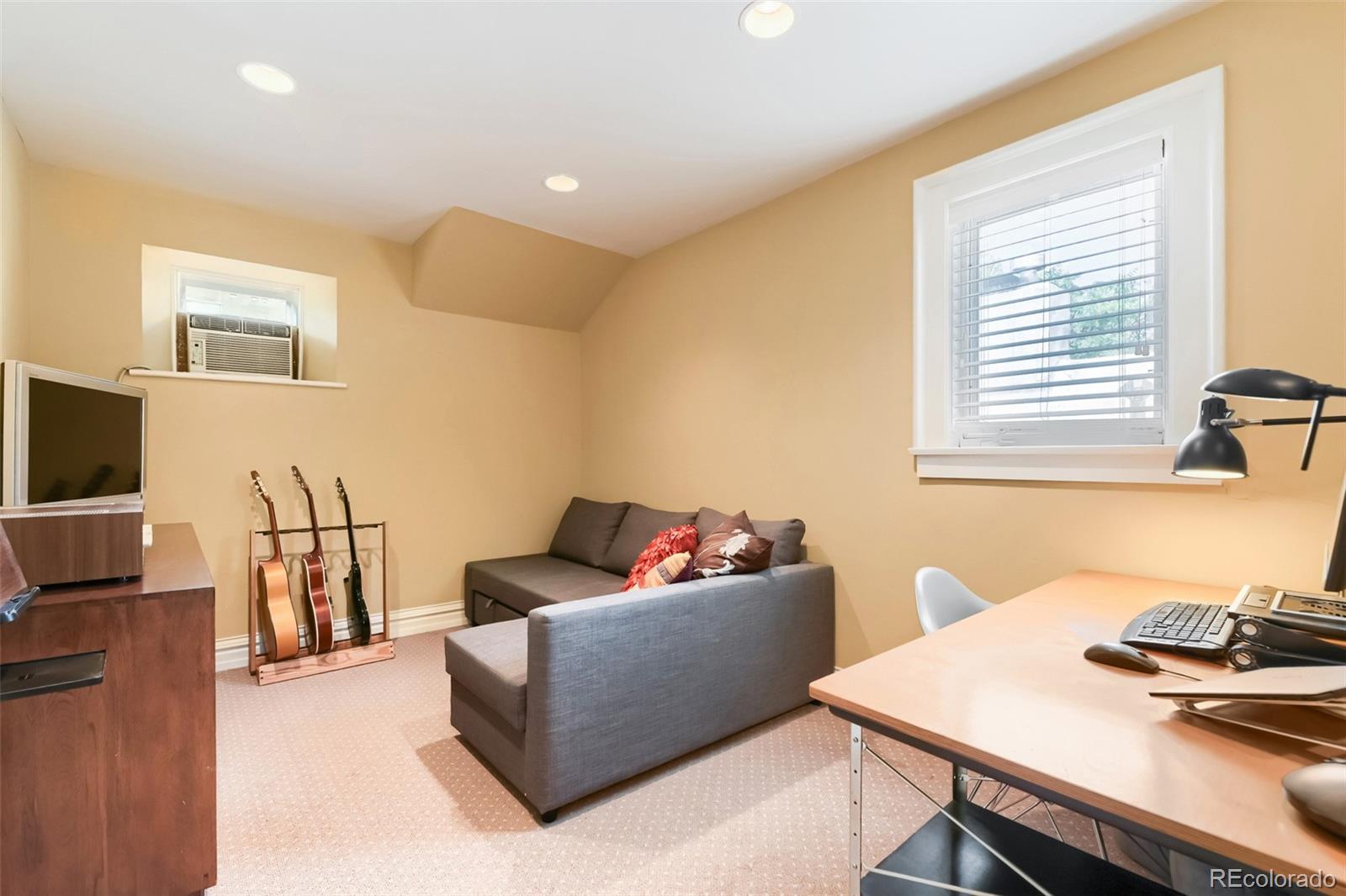 MLS Image #26 for 1620 n pennsylvania street,denver, Colorado