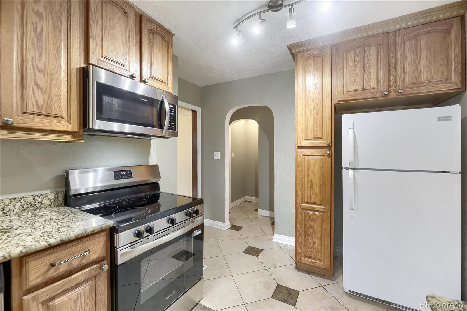 MLS Image #15 for 7050 w 5th avenue,lakewood, Colorado