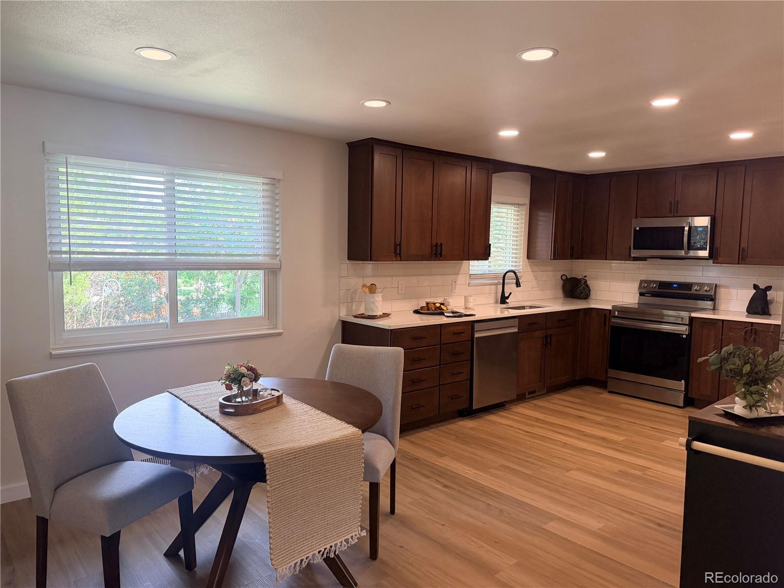 MLS Image #11 for 832 s beech street,lakewood, Colorado