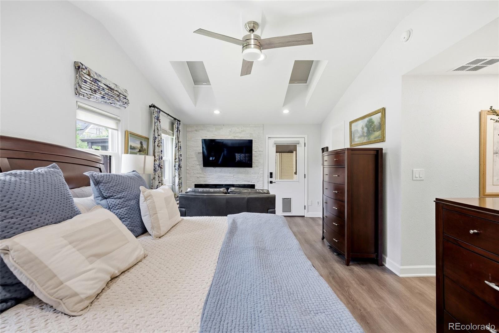 MLS Image #15 for 817  locust street,denver, Colorado