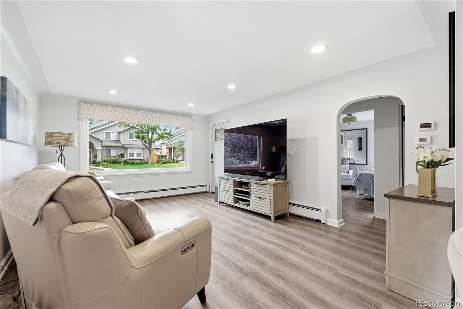MLS Image #3 for 817  locust street,denver, Colorado