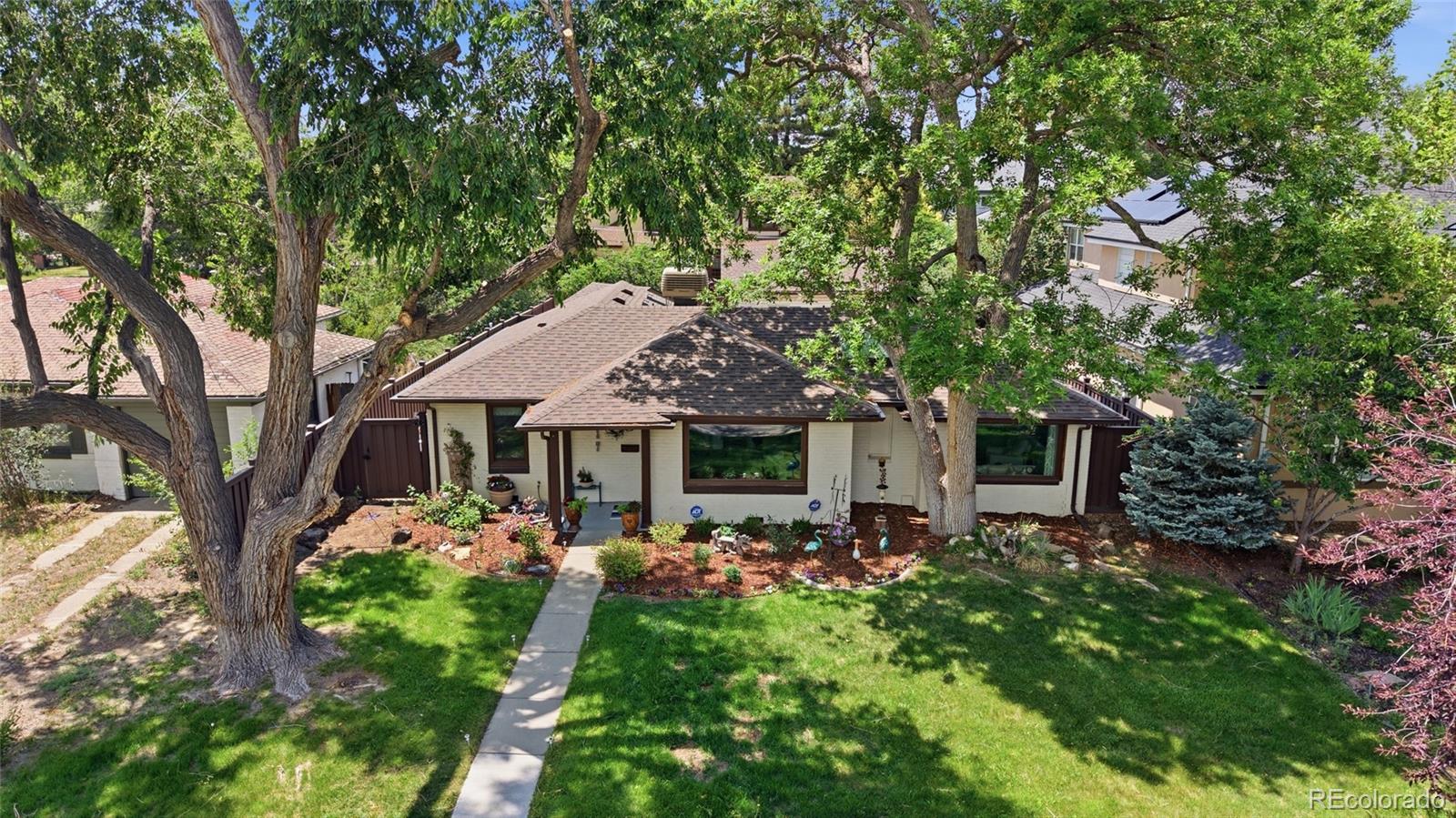 MLS Image #39 for 817  locust street,denver, Colorado