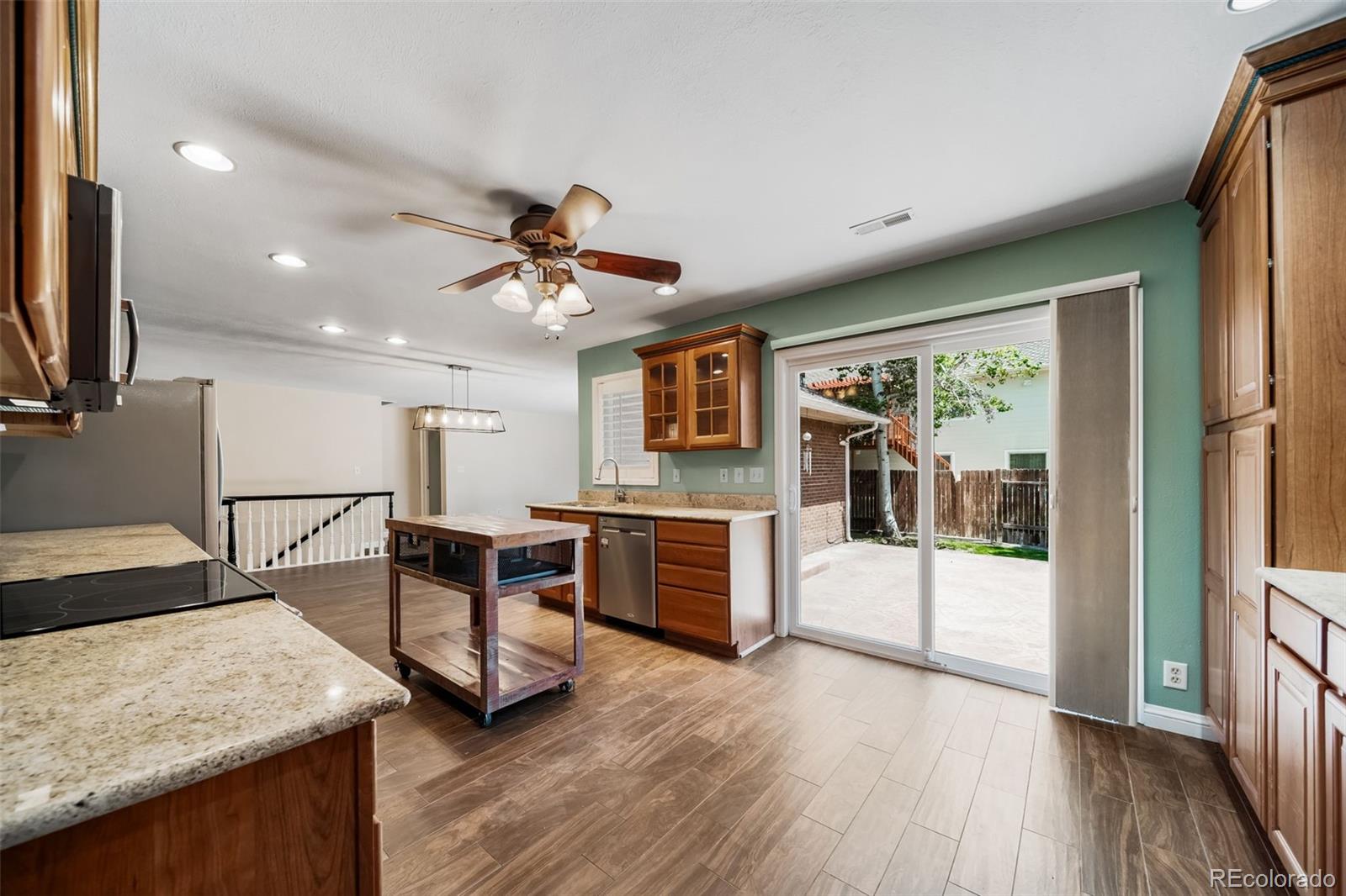 MLS Image #22 for 37 e 14th place,broomfield, Colorado
