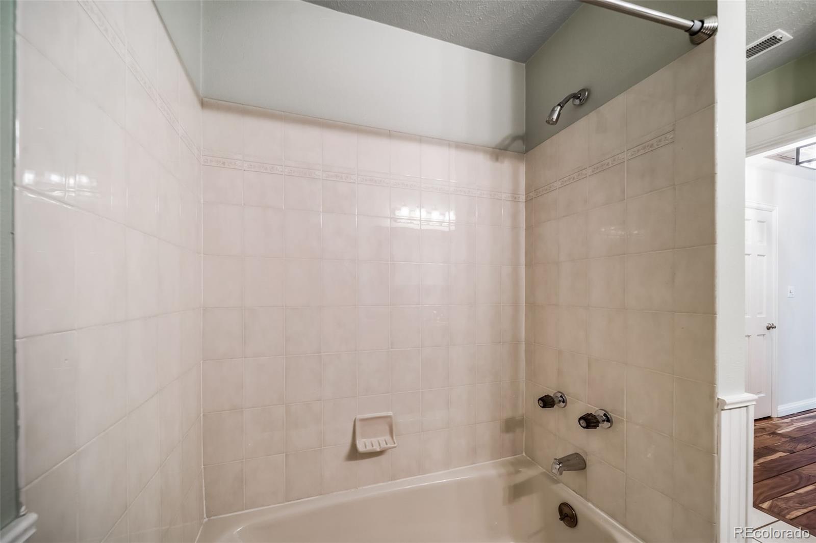 MLS Image #32 for 37 e 14th place,broomfield, Colorado