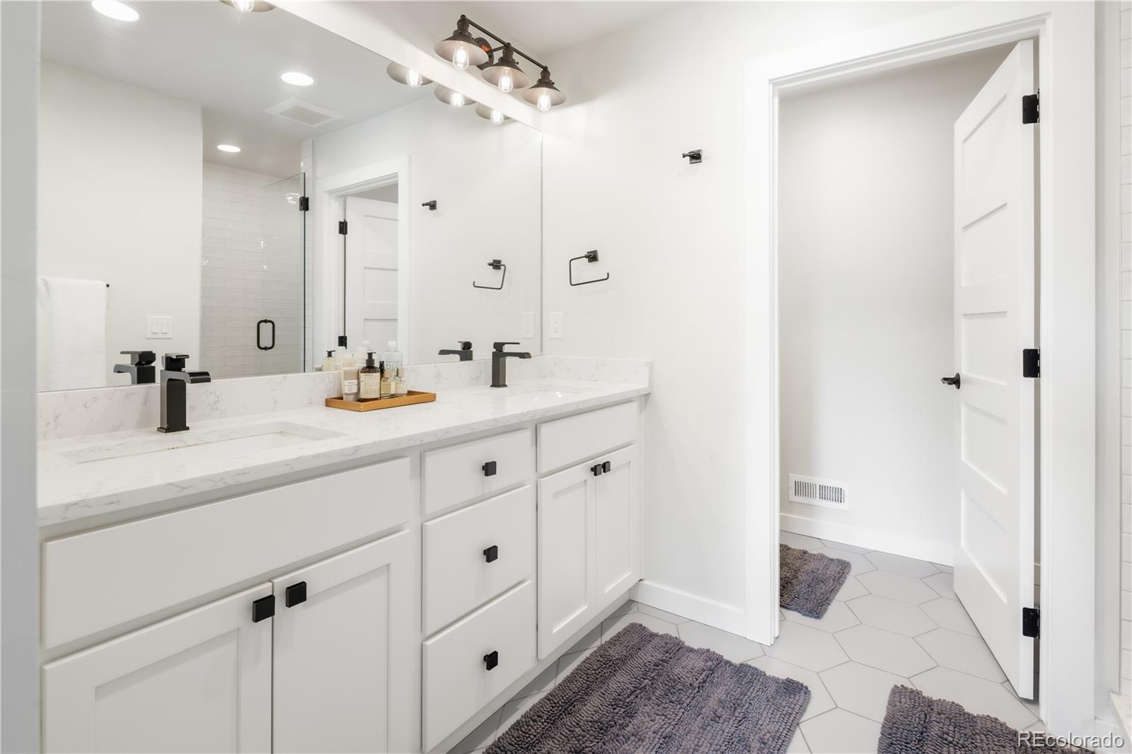 MLS Image #22 for 4255 n raleigh street,denver, Colorado