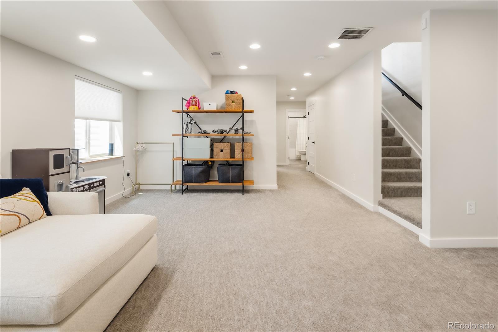 MLS Image #29 for 4255 n raleigh street,denver, Colorado