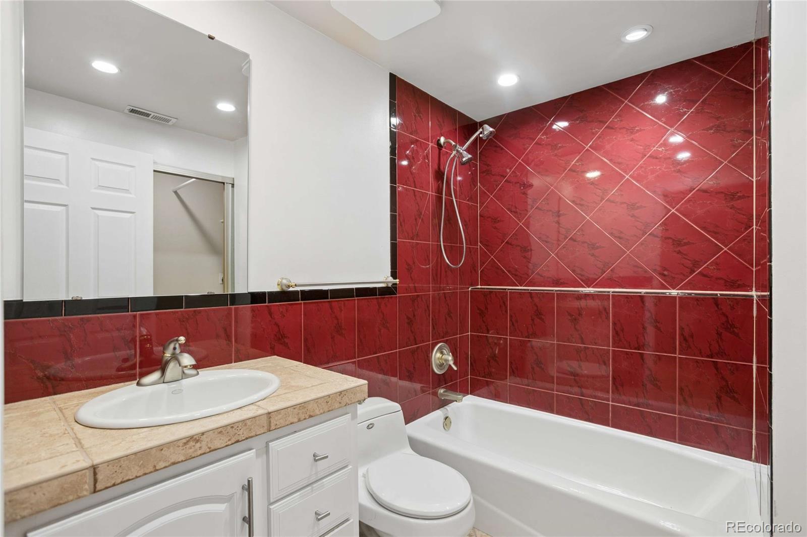 MLS Image #16 for 993 s oakland court,aurora, Colorado