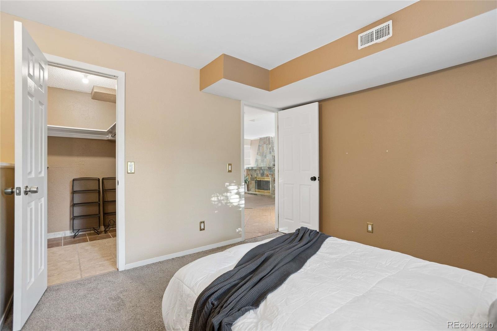 MLS Image #19 for 993 s oakland court,aurora, Colorado