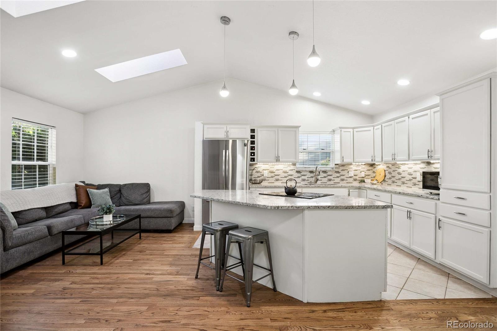MLS Image #6 for 993 s oakland court,aurora, Colorado