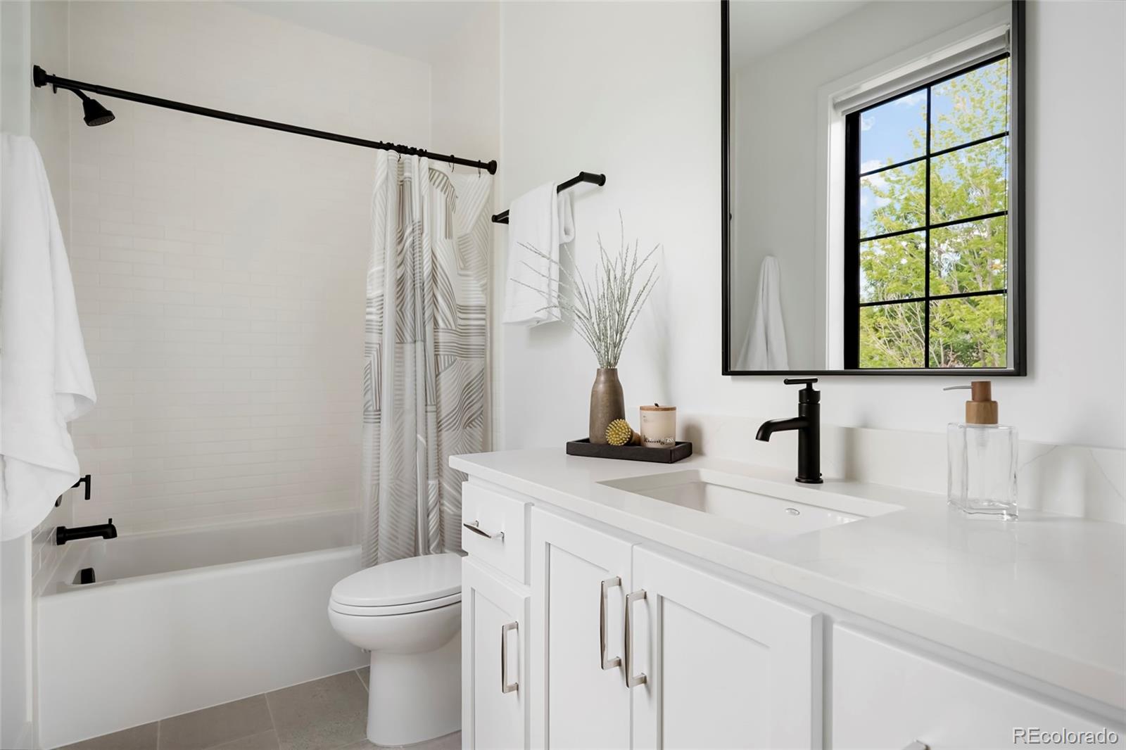 MLS Image #38 for 151 s humboldt street,denver, Colorado