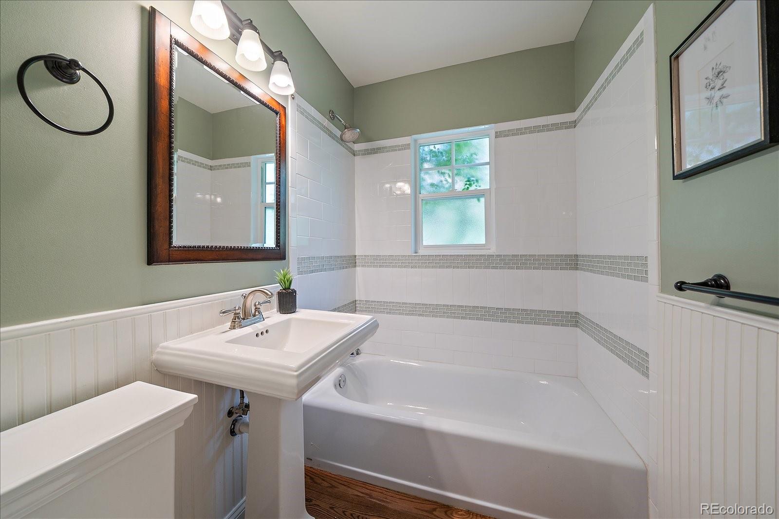 MLS Image #10 for 1070 e bates parkway,englewood, Colorado