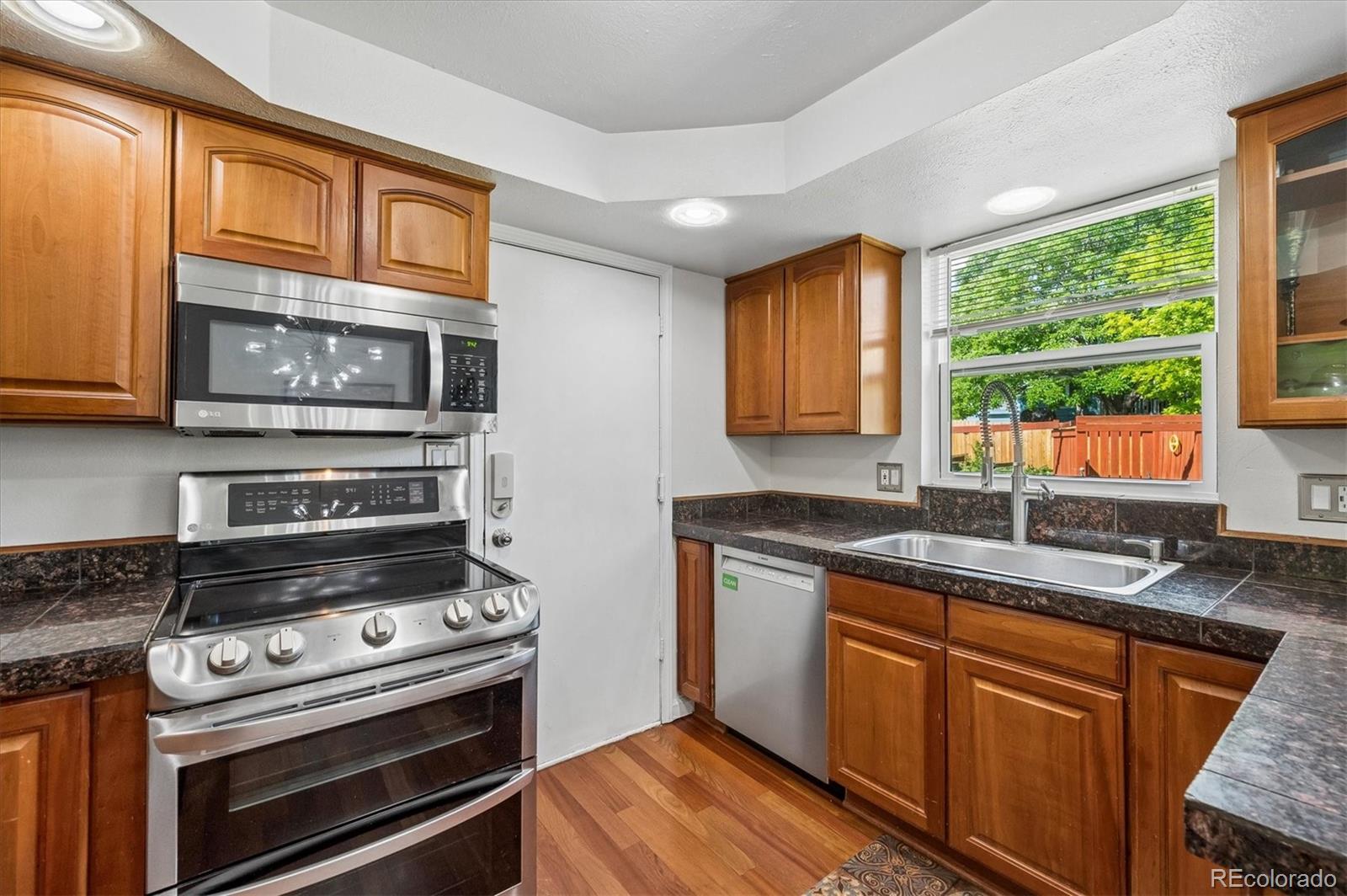 MLS Image #6 for 5651 s parfet street,littleton, Colorado