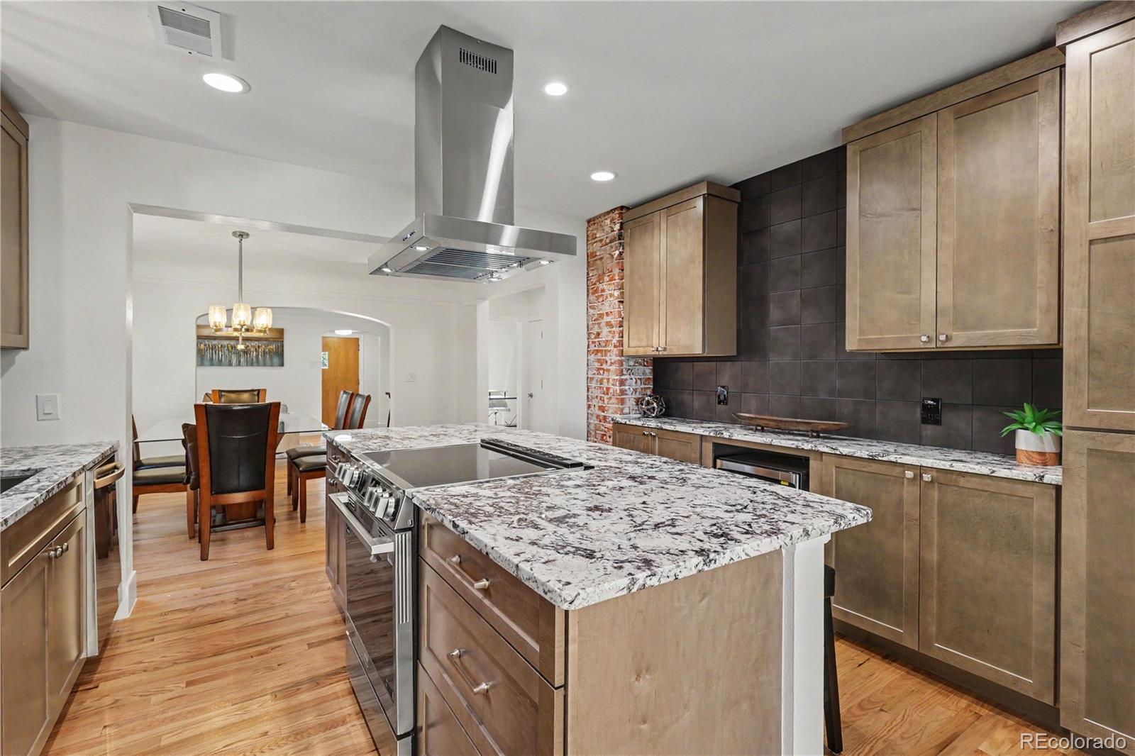 MLS Image #10 for 2746 n milwaukee street,denver, Colorado