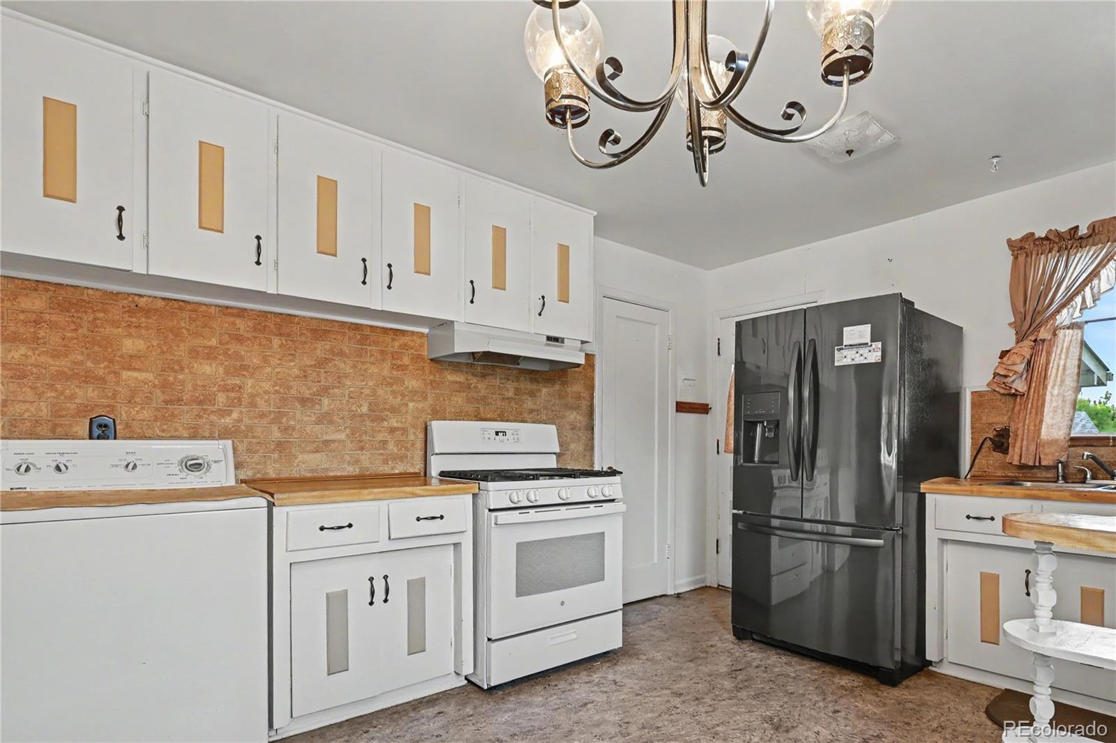 MLS Image #5 for 1695 s wyandot street,denver, Colorado