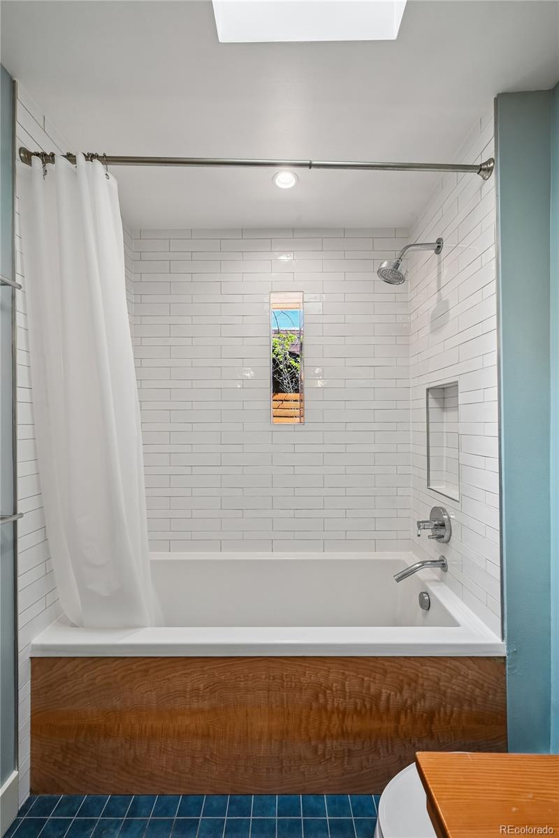 MLS Image #15 for 2816 s york street,denver, Colorado