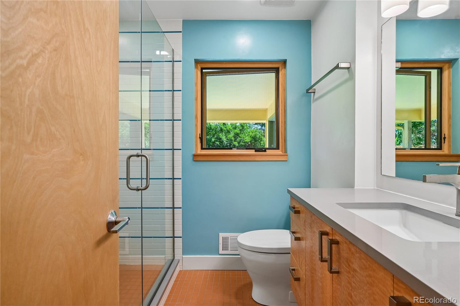 MLS Image #18 for 2816 s york street,denver, Colorado