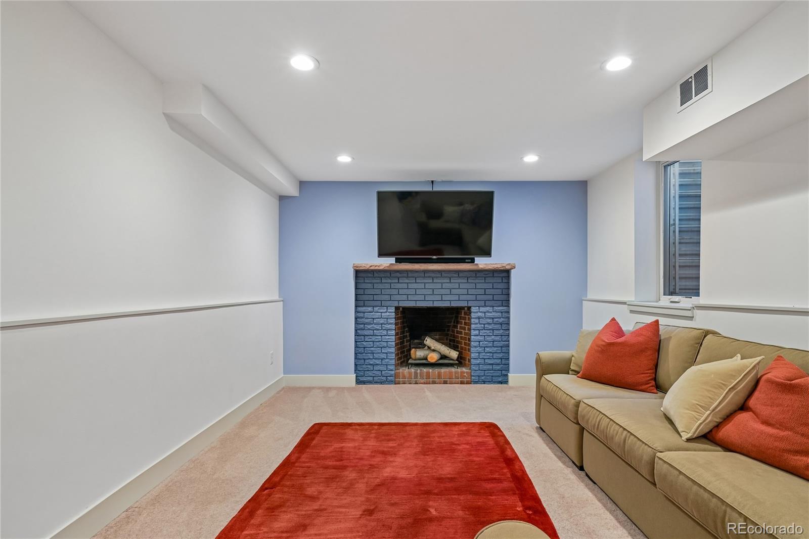 MLS Image #22 for 2816 s york street,denver, Colorado