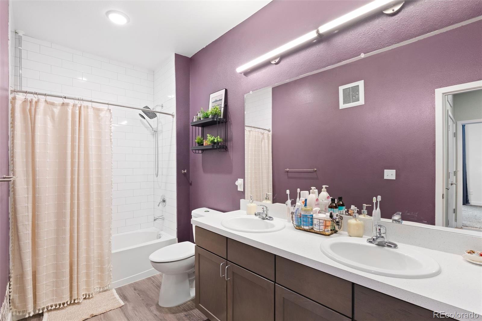MLS Image #11 for 8475 e 36th avenue 109,denver, Colorado