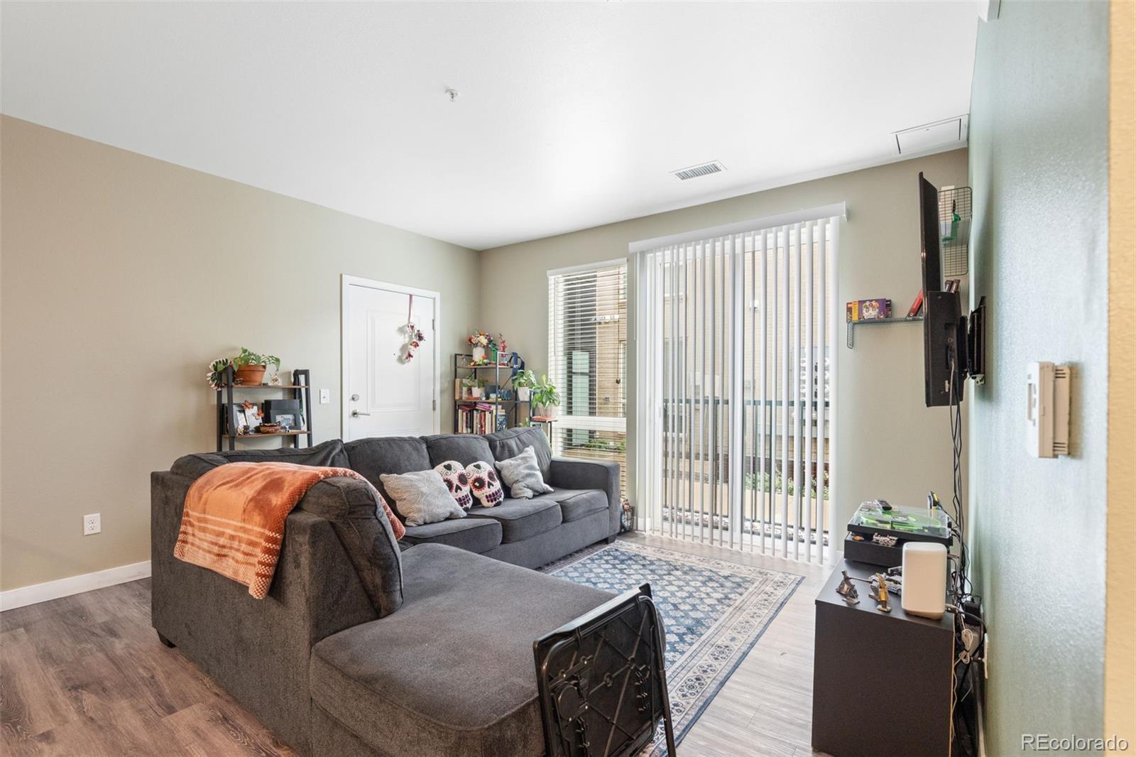 MLS Image #4 for 8475 e 36th avenue 109,denver, Colorado