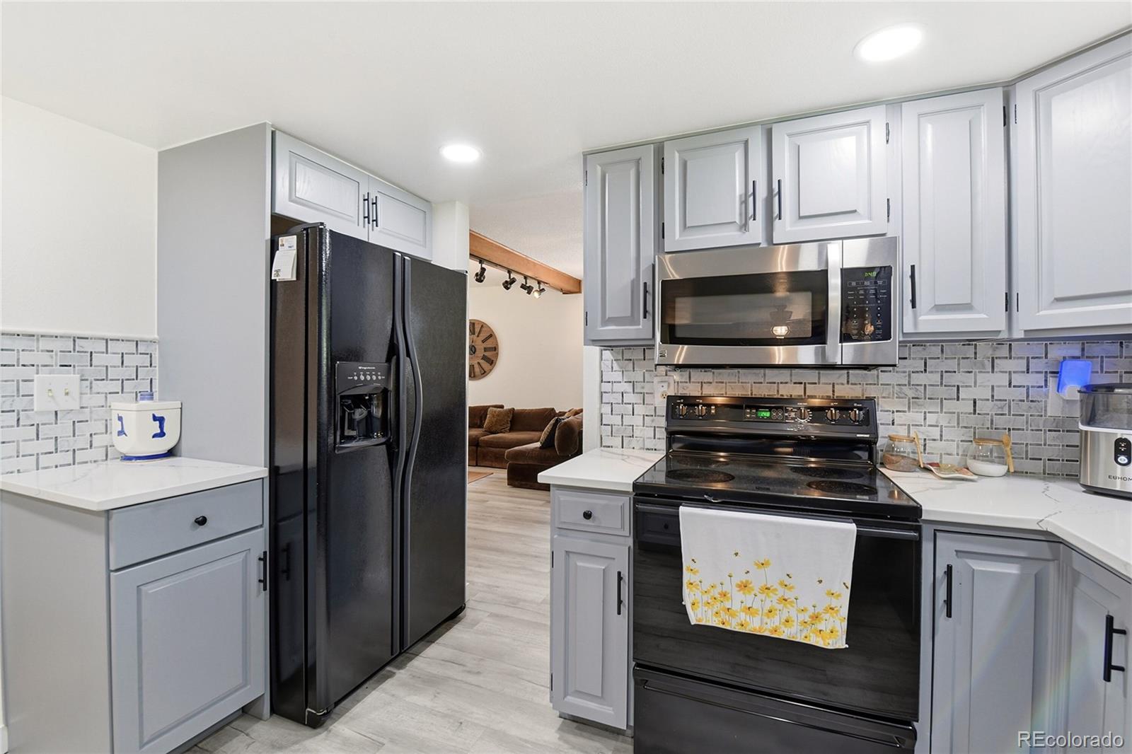 MLS Image #3 for 11039 e colorado drive,aurora, Colorado