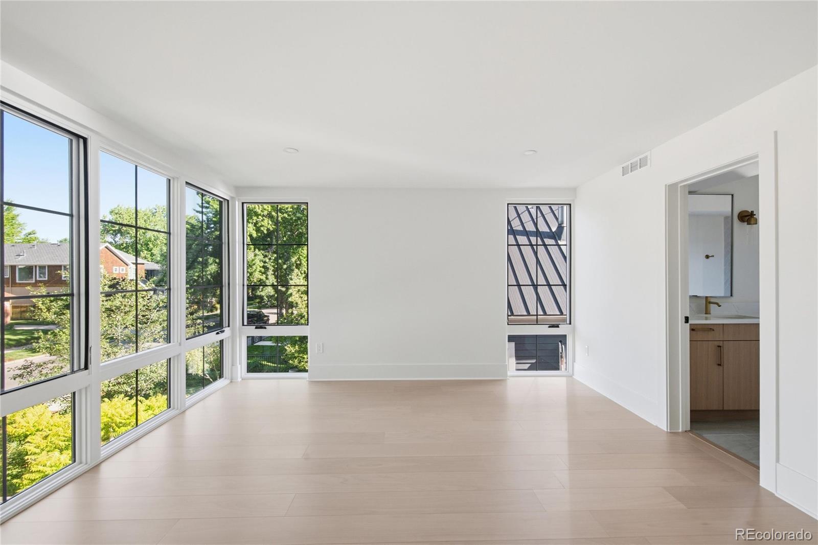 MLS Image #27 for 547 s williams street,denver, Colorado