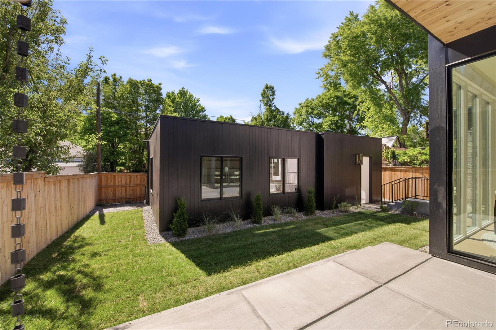 MLS Image #41 for 547 s williams street,denver, Colorado