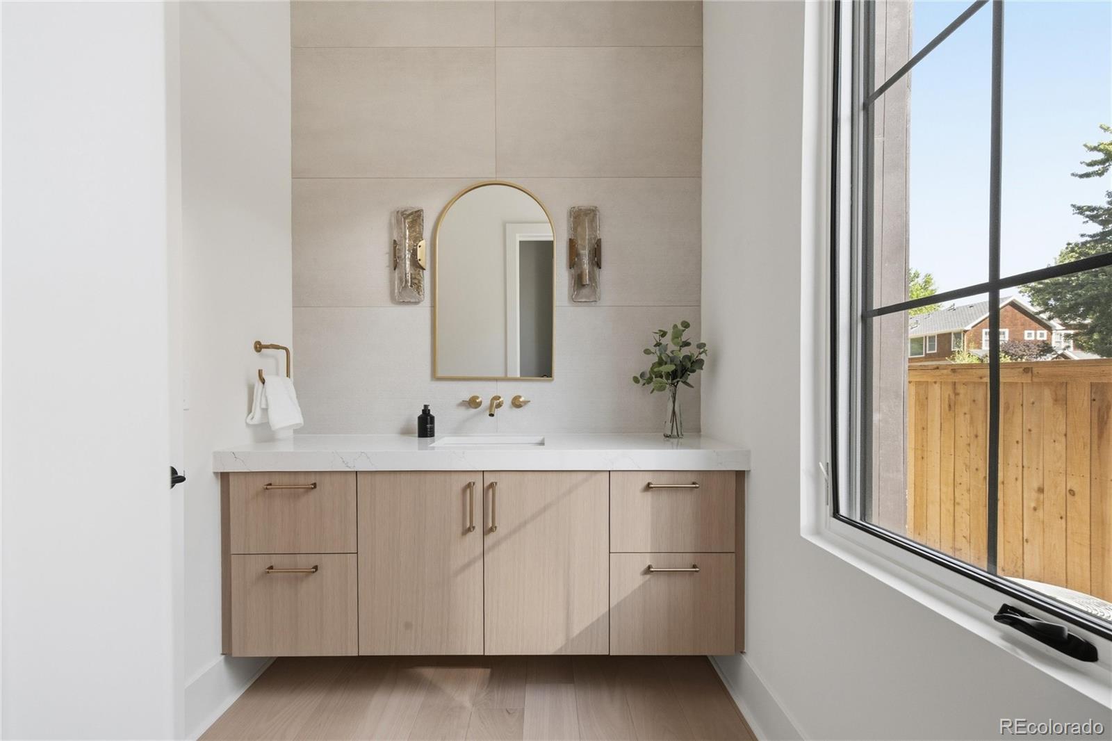 MLS Image #6 for 547 s williams street,denver, Colorado