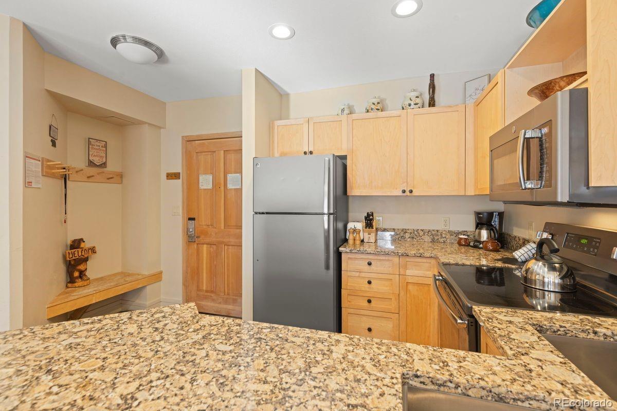MLS Image #13 for 140  ida belle drive,dillon, Colorado